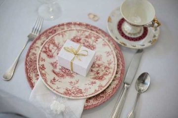The Ultimate Guide to Bridal Shower Napkins and Plates